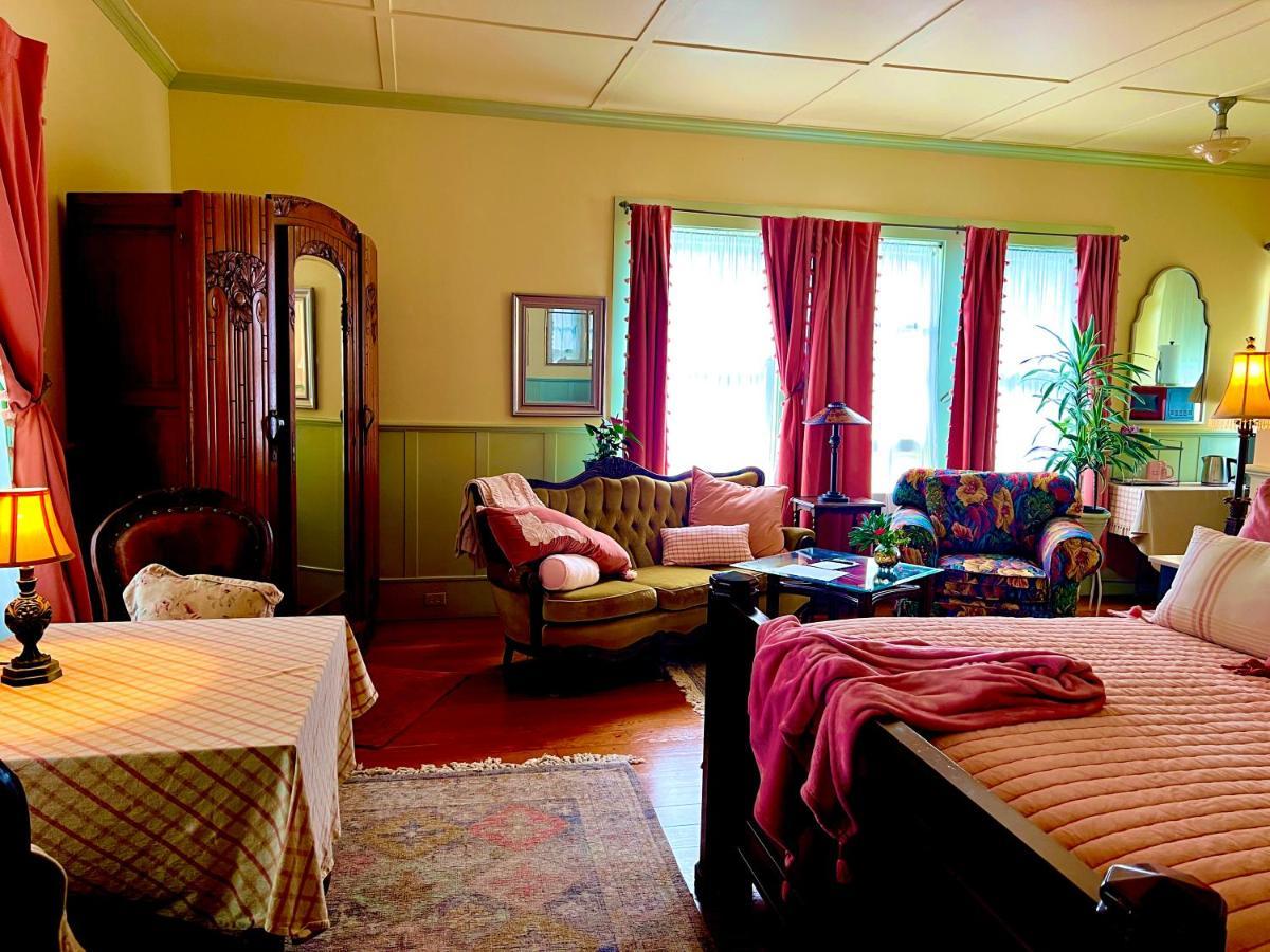 Eco Boutique Royal Suites at Aloha Boutique Hotel B&B Hawi Extérieur photo